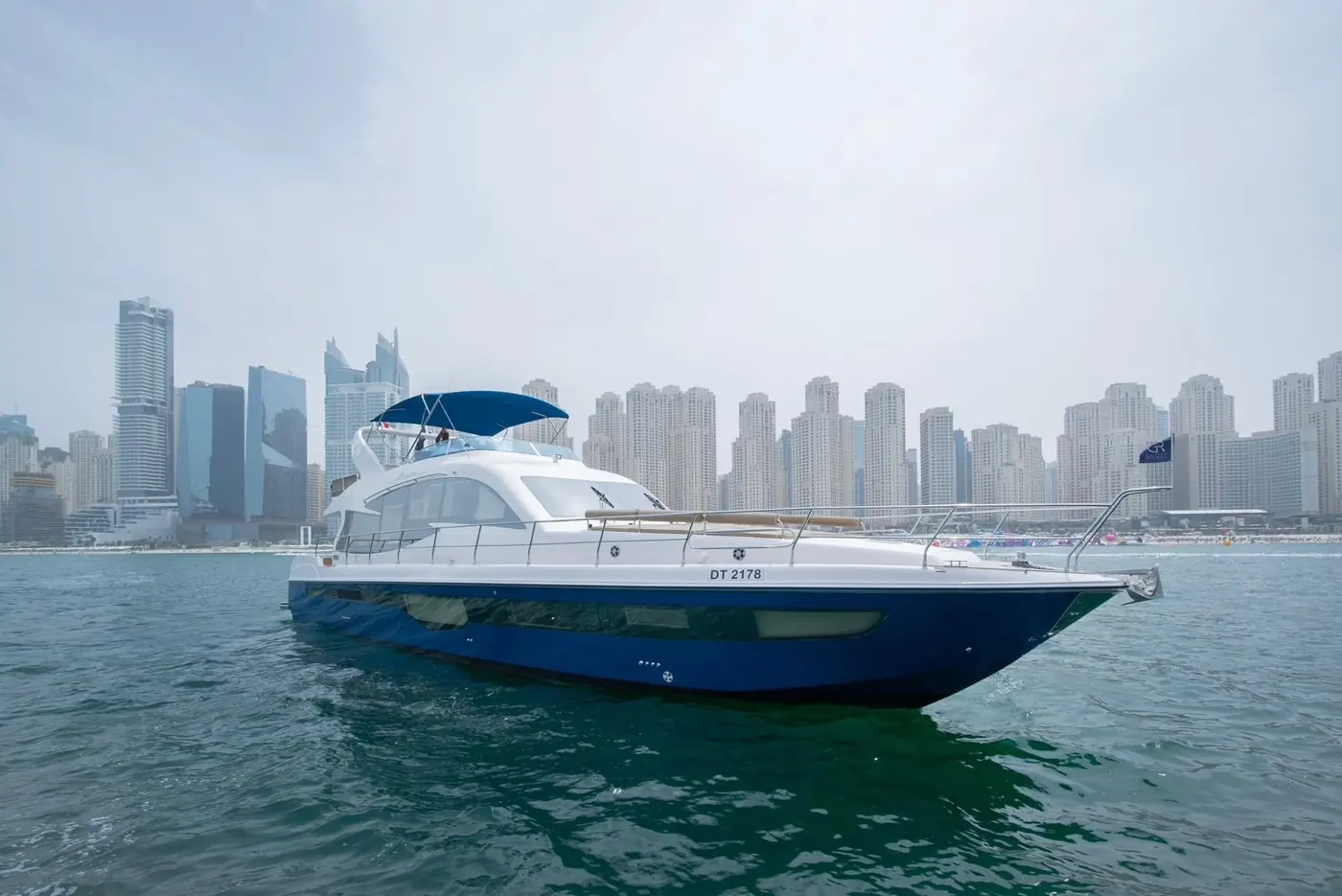 72ft yacht skyline